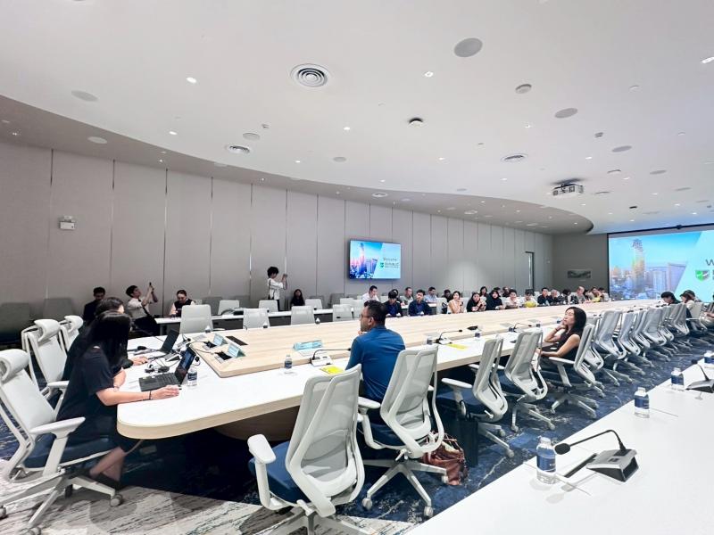 วันที่ 5 พฤศจิกายน 2