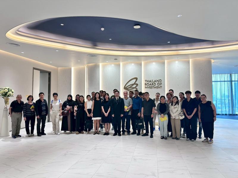 วันที่ 5 พฤศจิกายน 2